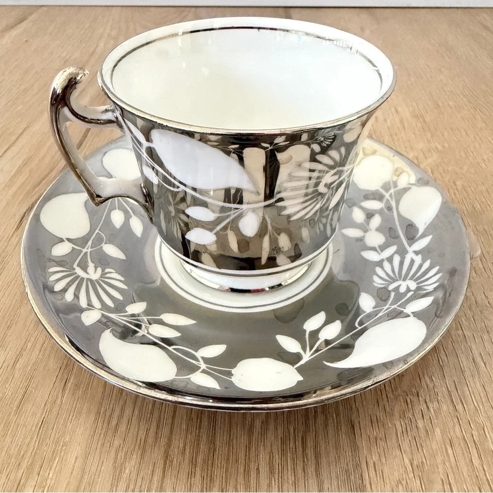 Vintage Royal Chelsea England Demitasse Fine Bone China Tea Cup Saucer‎ Silver